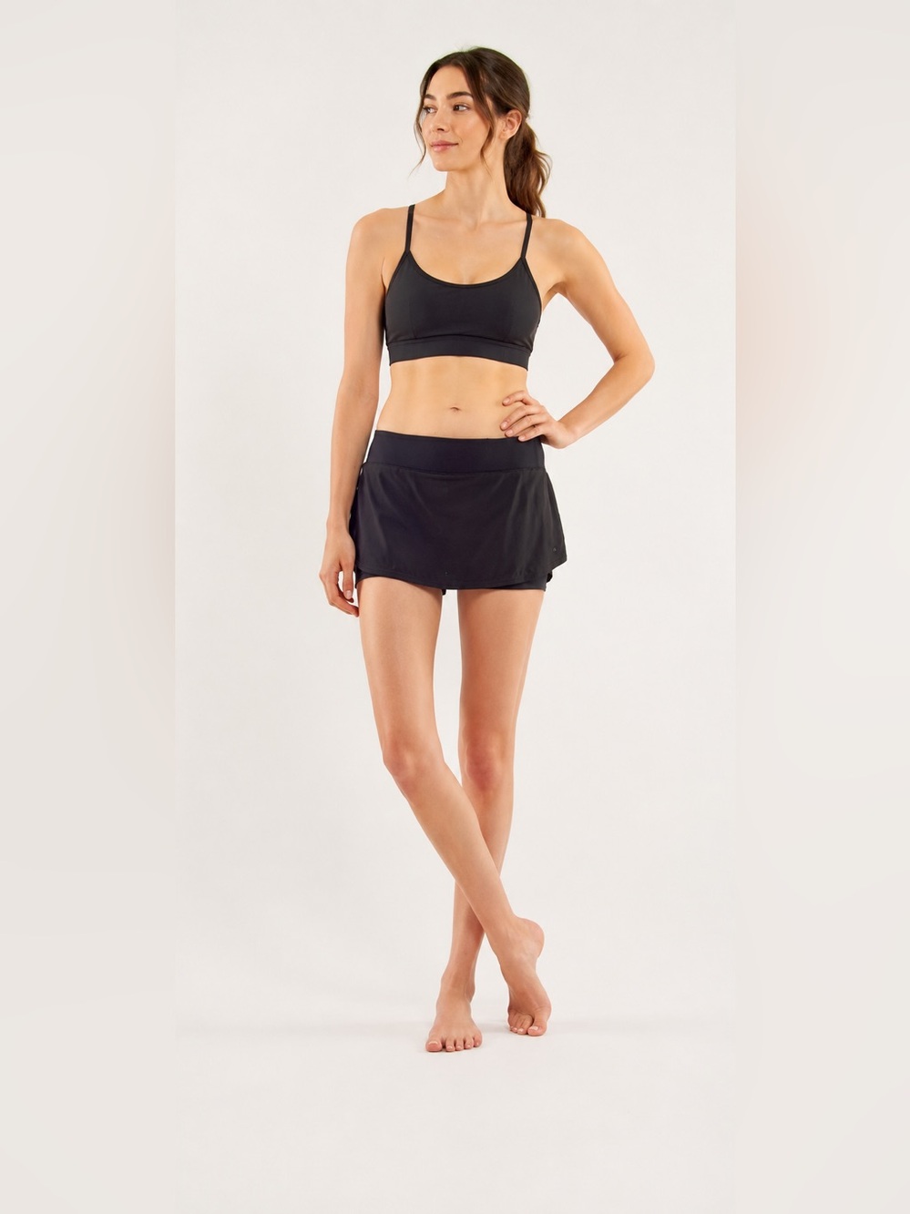 Lululemon Run: Light As Air Skirt Black Size 6